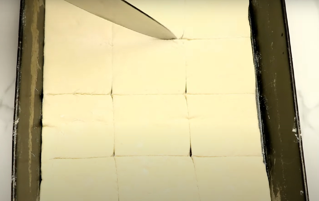 Польське тістечко "Кремувка": рецепт ніжного десерту з заварним кремом